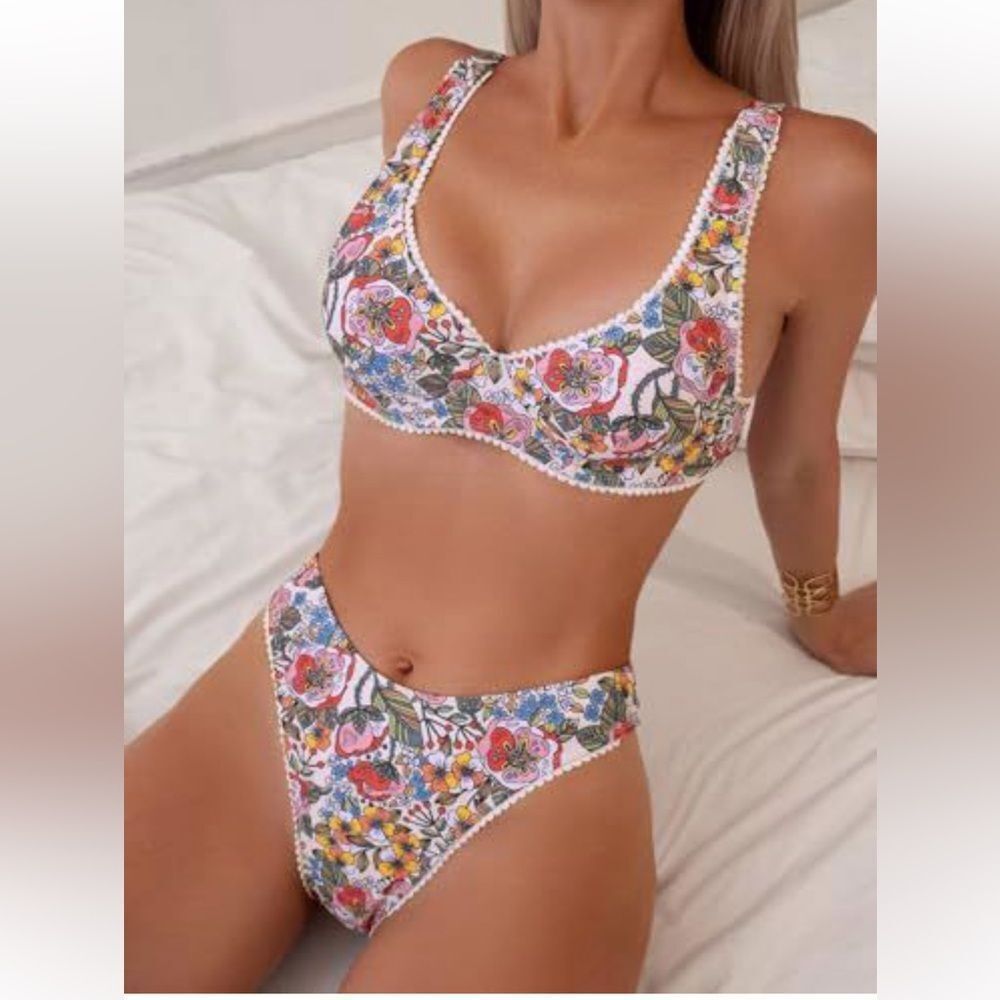 Floral Print White Bikini Set - Underwire Top & High-Waist Bottom